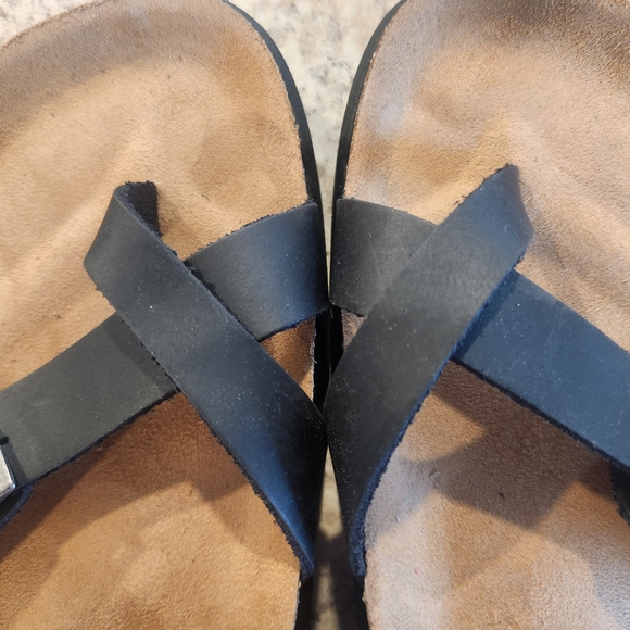 White Mountain Gracie Footbed Black Sandals Adjustable Slide criss cross toe 10 - Picture 2 of 8
